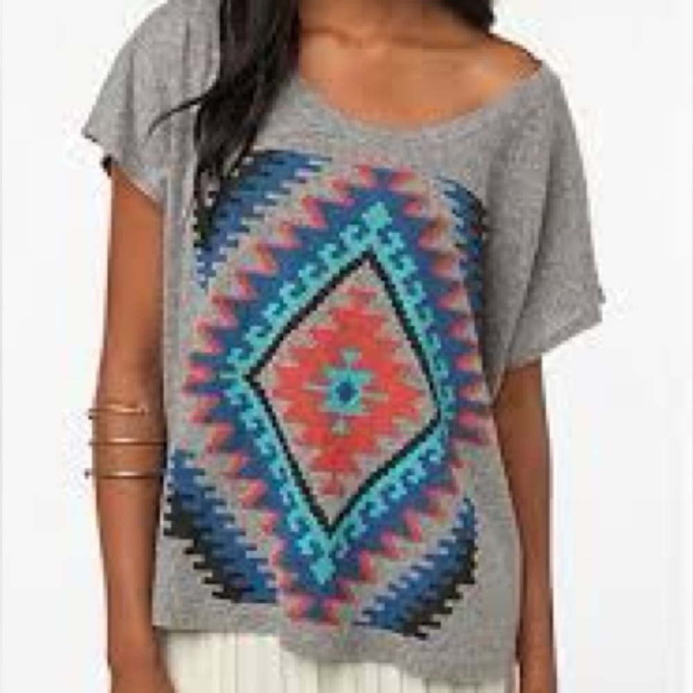 Urban Outfitters Techno Navajo Quilt Oversized Crop Tee Womens Size Small Grey